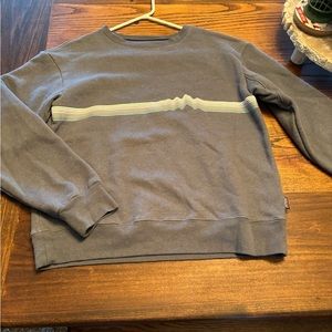 Women’s small Patagonia crew